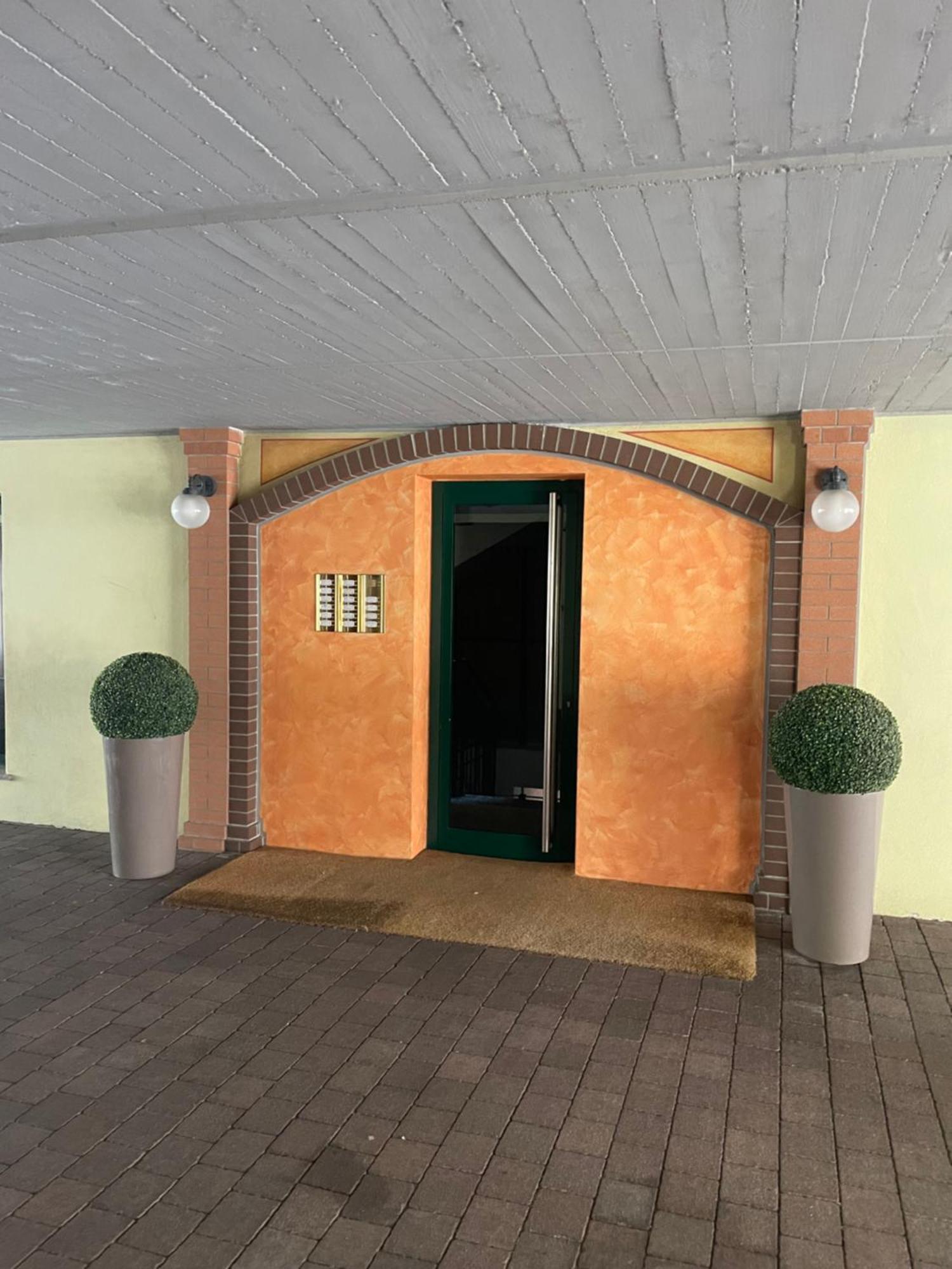 Mille4 Lägenhet Novara Exteriör bild